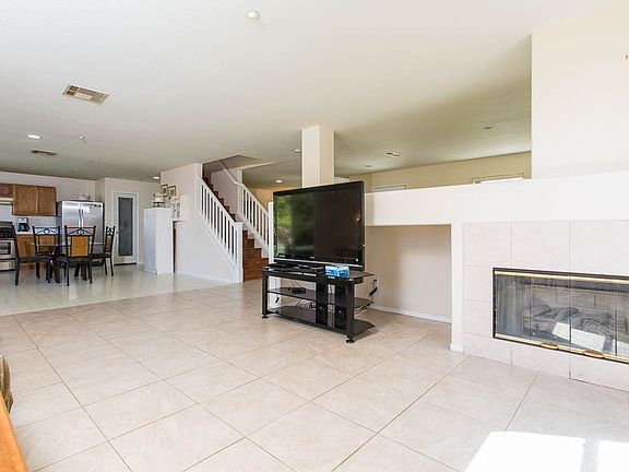 5th image of 13159 Mesa Verde Way