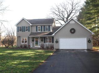 6165 N Oak Ct, Stillman Valley, IL 61084