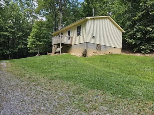 923 Still House Hollow Rd, Saltville, VA 24370