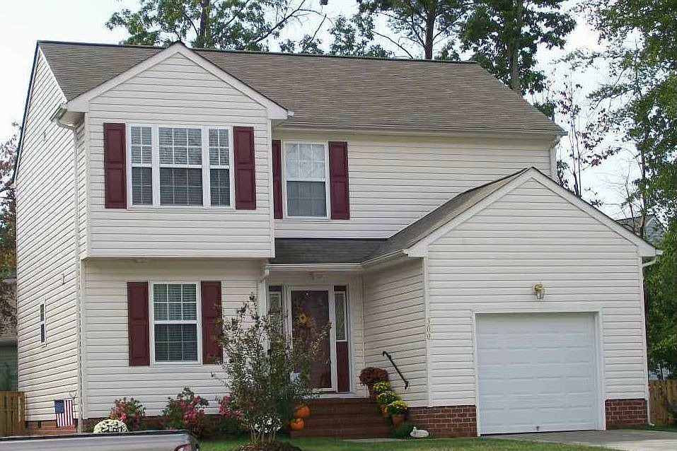 1st image of 300 Watson Dr
