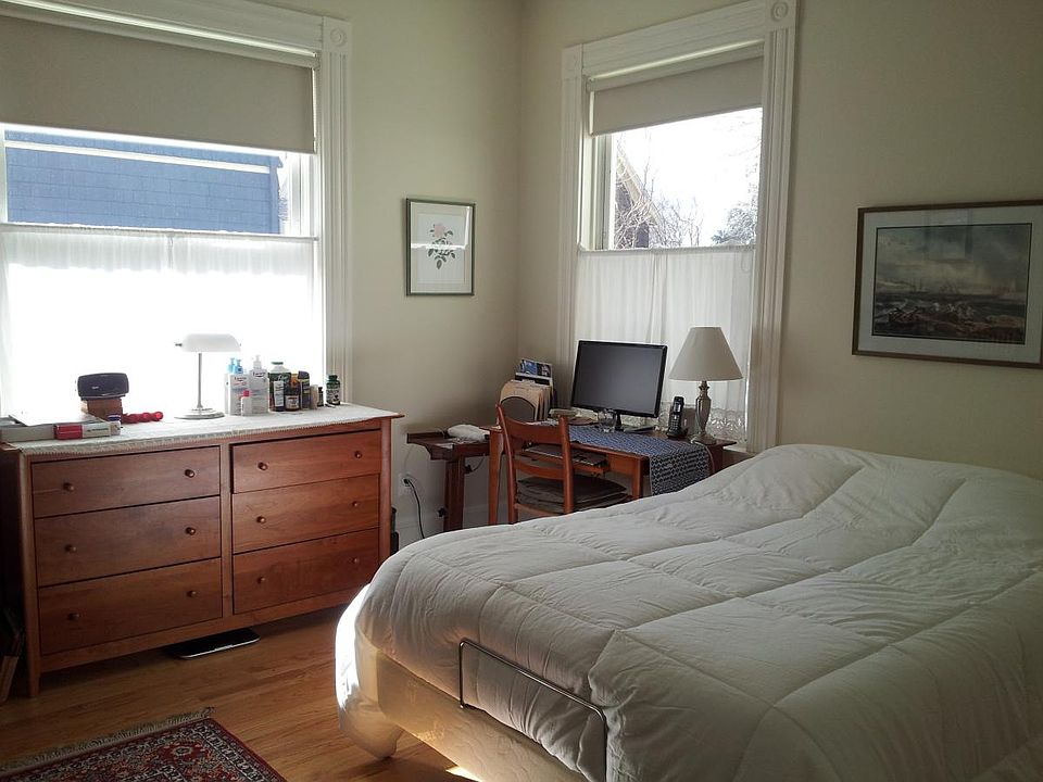 2nd image of 68 Chandler St #1