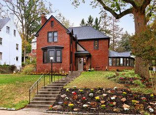 928 26th St S, Arlington, VA 22202