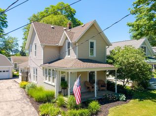 862 Saint Joseph St, South Haven, MI 49090