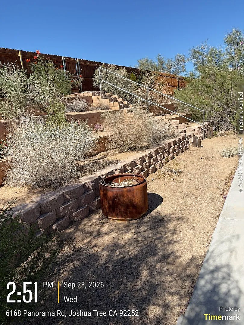 3 bedroom 2 bathroom in Joshua Tree — Photo 4