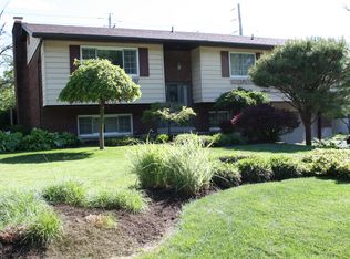2472 Loris Dr, Dayton, OH 45449