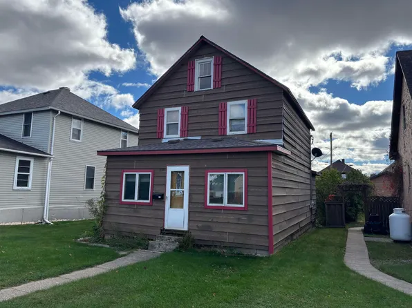 738 E Camp St, Ely, MN 55731