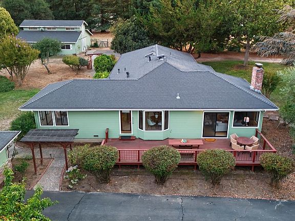 2nd image of 4047 Petaluma Boulevard