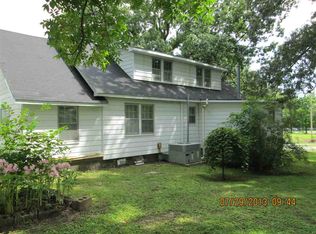 186 E 3rd St, Parsons, TN 38363