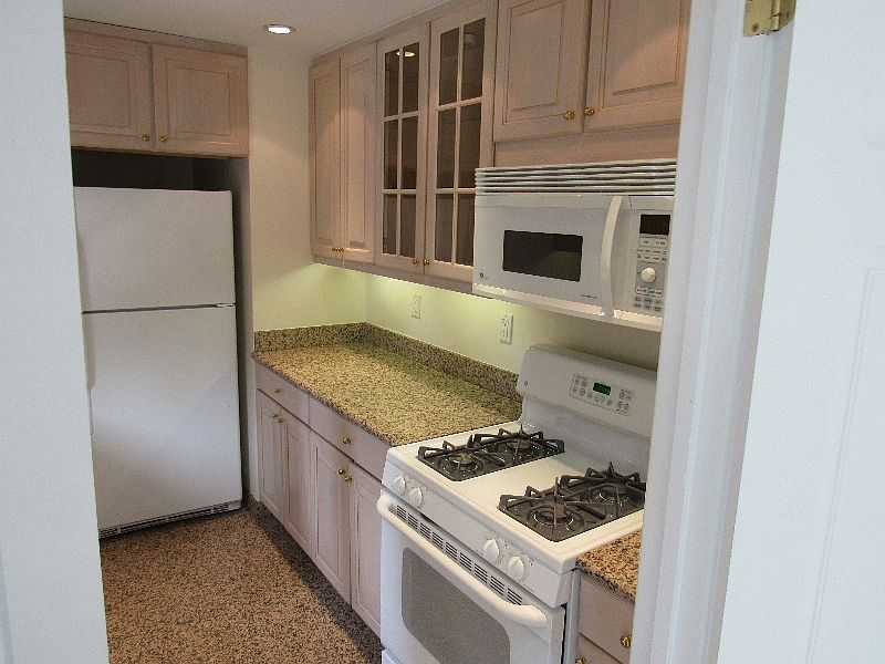 2nd image of 60 W 57th St APT 16D