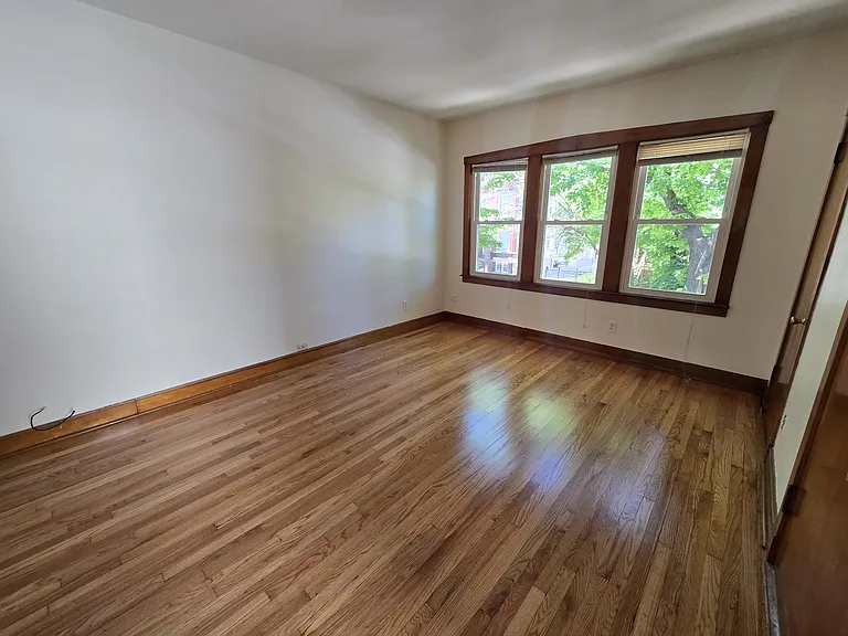 2937 N Ridgeway Ave #2 — Photo 13