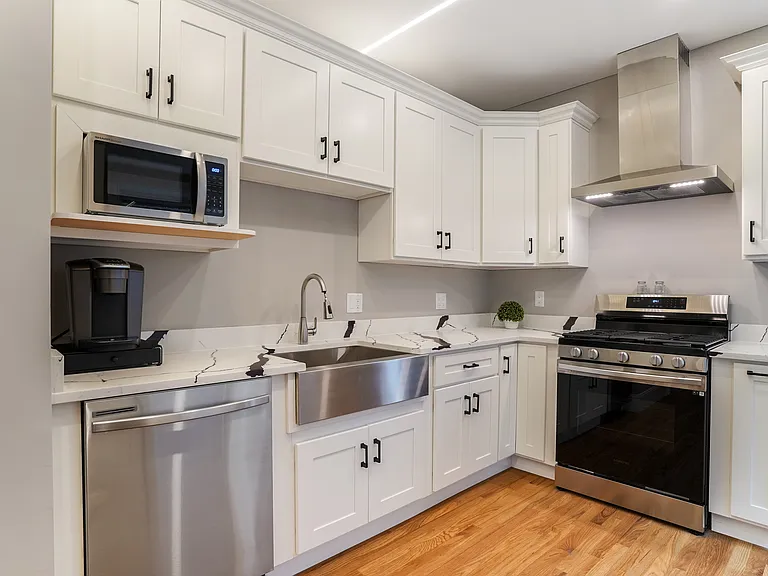 179 Babcock St — Photo 9