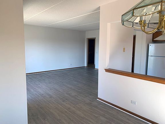 4th image of 201 N Vail Ave APT 607