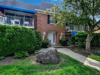 1 Hickory Hill Rd APT F, Amherst, NY, 14221