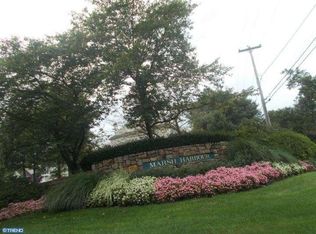 408 Harbour Ridge Ln, Downingtown, PA 19335