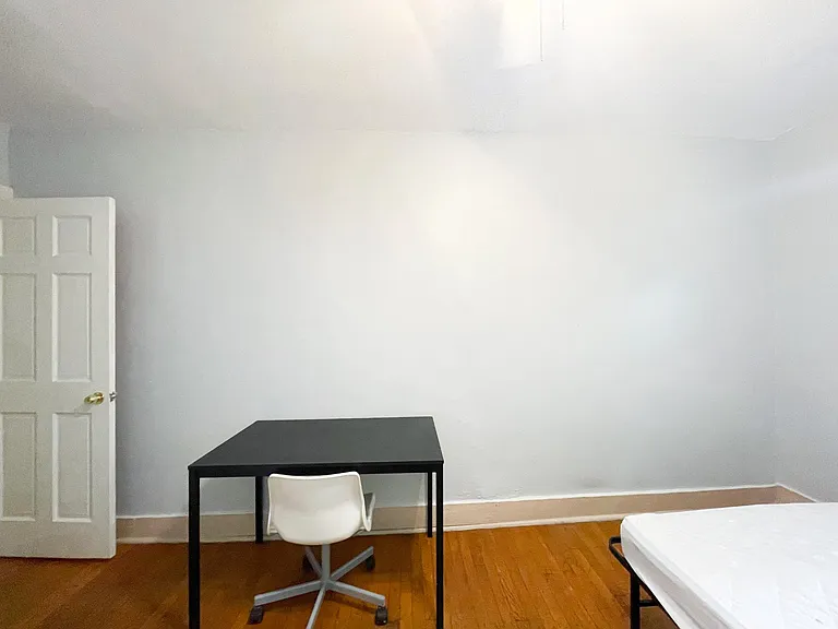 5725 Phillips Ave — Photo 17