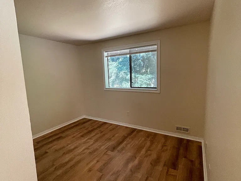 11252 NE 131st Ln — Photo 21