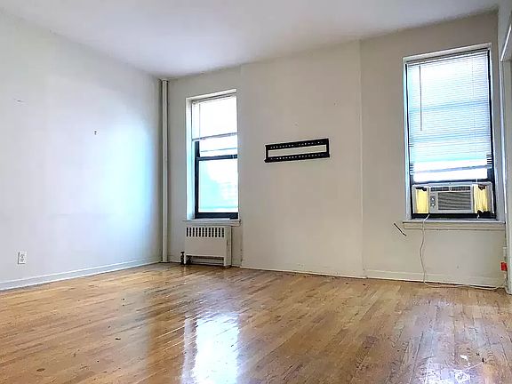 4th image of 115 Essex St APT 2D
