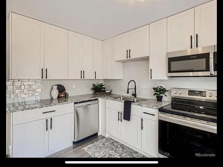 6674 S Garland Way — Photo 6