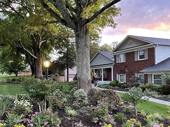 5th image of 9615 Tunbridge Ln