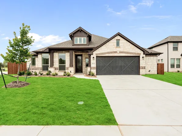 4825 Nomad Dr, Midlothian, TX 76065