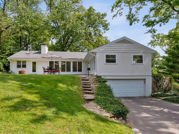 554 Reily Rd, Cincinnati, OH 45215