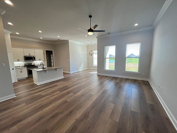 2nd image of 110 Spring Grove Loop