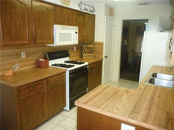 5th image of 12325 Wycliff Ln