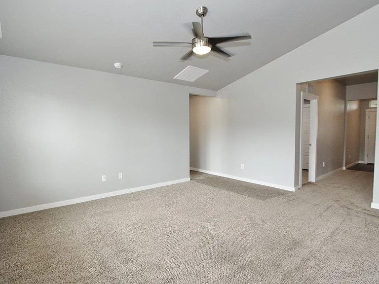 5027 W Philomena St — Photo 4