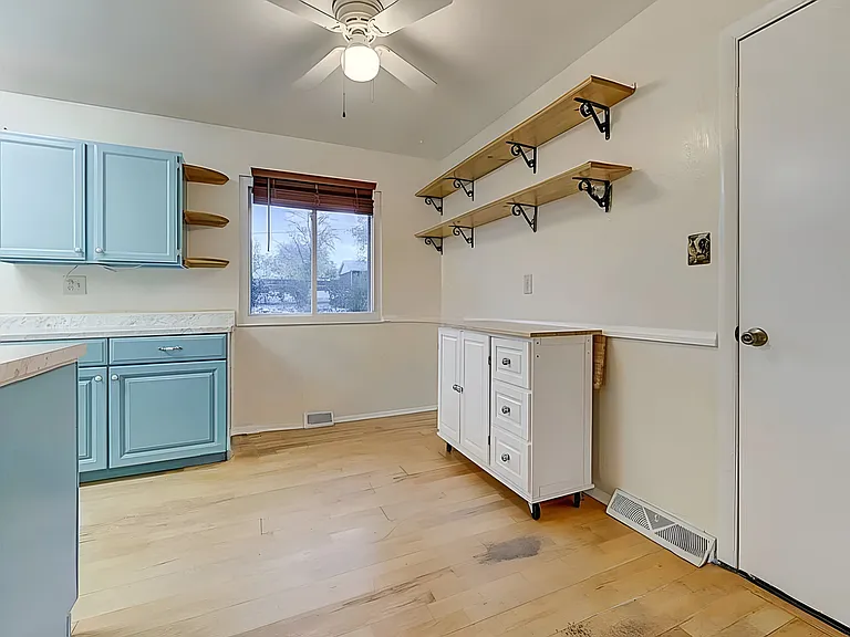 34 N Garland Ave — Photo 4