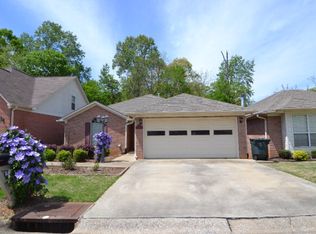 209 Treetop Point, Florence, AL 35630