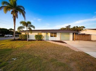 9017 Pineapple RD, FORT MYERS, FL 33967