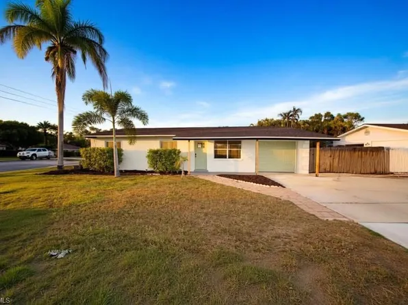 9017 Pineapple RD, FORT MYERS, FL 33967