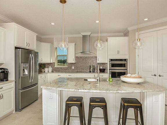 Build Your Dream Kitchen at Retreat at Lake Brantley