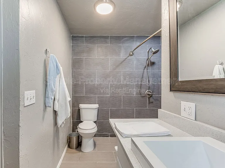 4136 NW 61st Ter — Photo 28