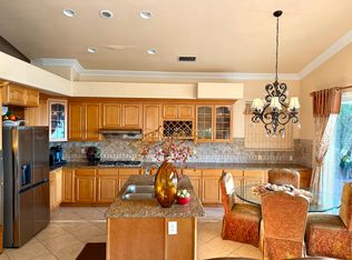 1472 Rancho Hills Dr, Chino Hills, CA 91709
