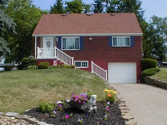 30 Greenview Dr photo 1