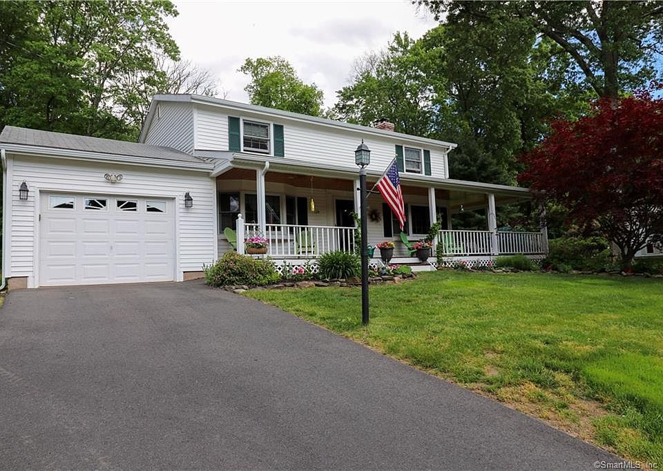1st image of 124 Willie Cir