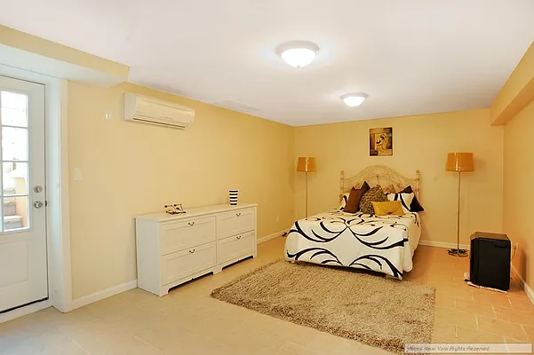 Sold by Bond New York | media 13