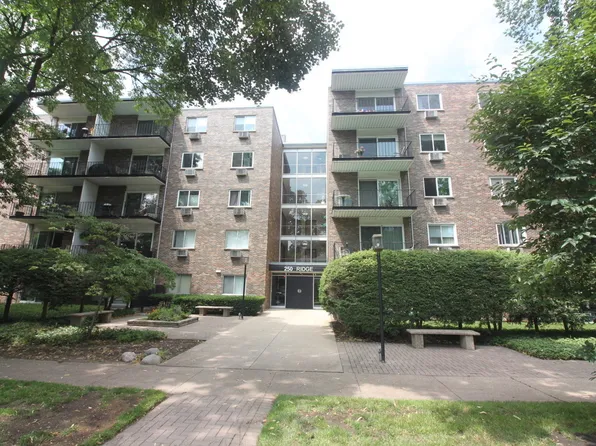 250 Ridge Ave APT 3F, Evanston, IL 60202