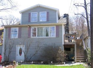 4 Reis Ave, Stanhope, NJ 07874