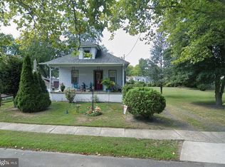 20 Elm Ave, Clementon, NJ 08021
