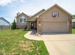 5122 S Custer St, Wichita, KS 67217