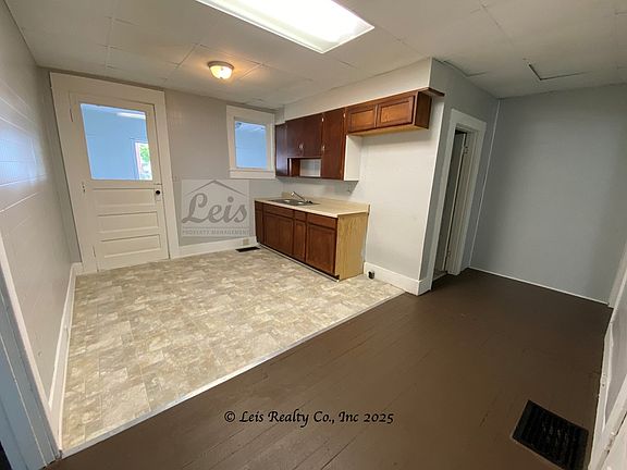 5th image of 318 11th St #1