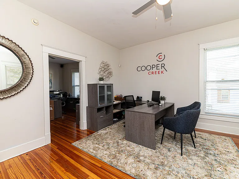 Leasing Office