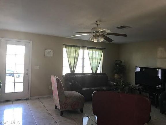 4th image of 1044 NE Pine Island Ln