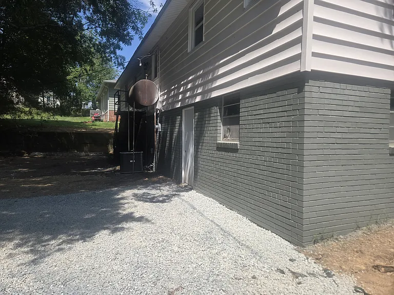 617 Gurley St — Photo 15