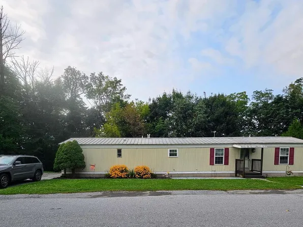709 Primrose Ln, Ephrata, PA 17522