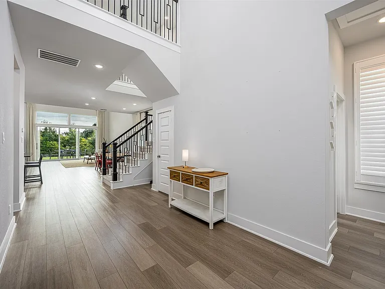 2331 Russett Forest Dr — Photo 4