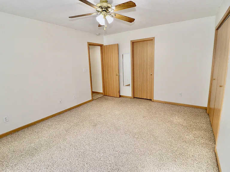 1248 Orchard Dr — Photo 12