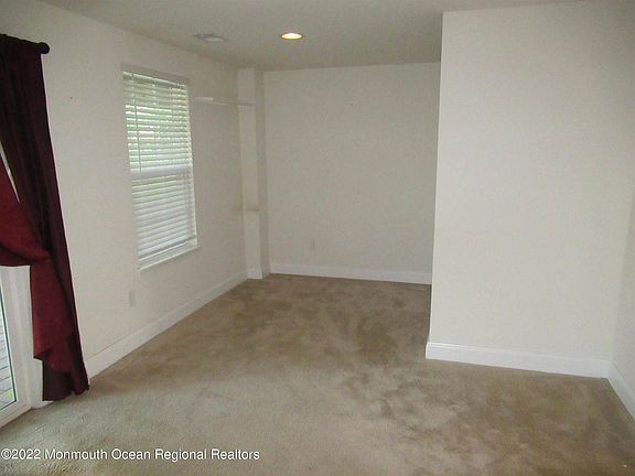 2nd image of 302 Susquehanna St #1002